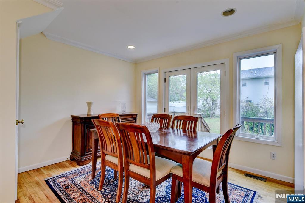 52 Ashburn Road — photo 45
