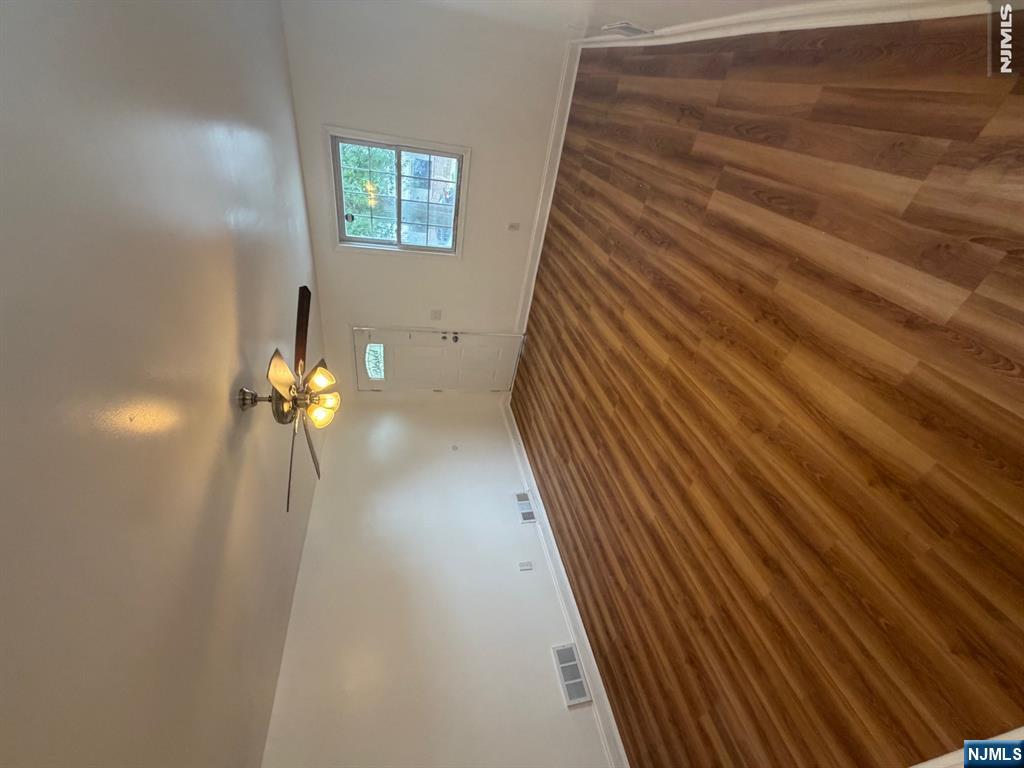 9 Evergreen Avenue 9 - Photo 2