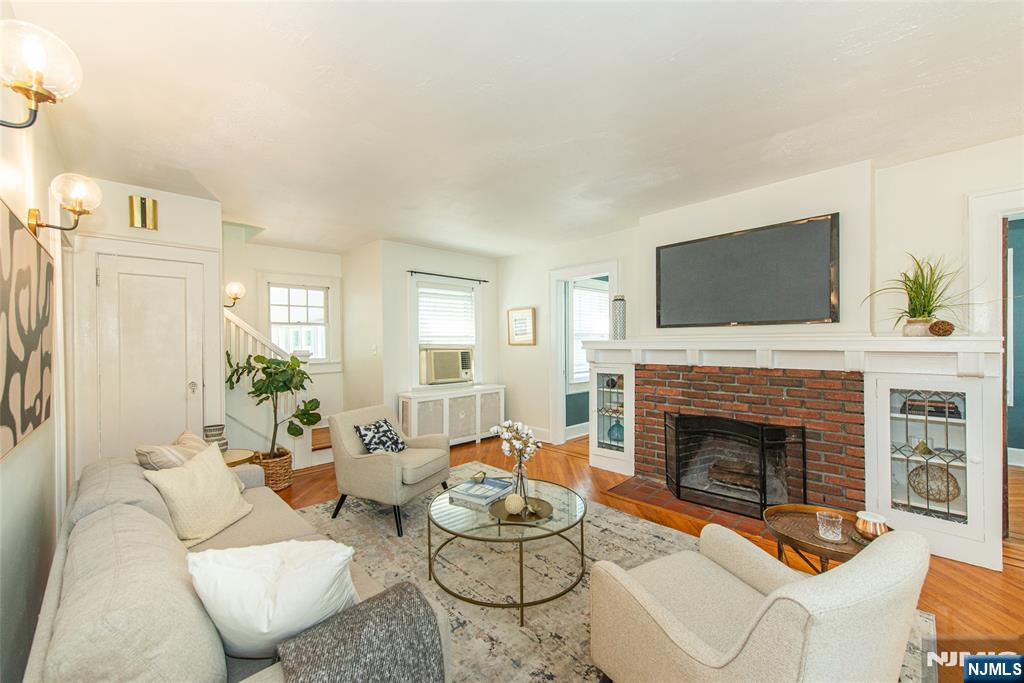 302 Gregory Avenue - Photo 4