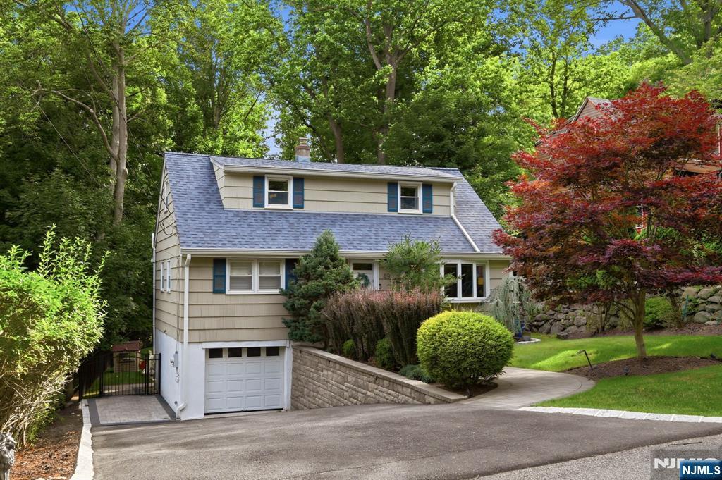 49 Pawnee Avenue - Photo 1