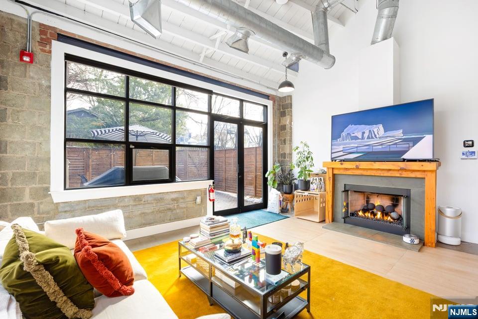 51 Greenwood Avenue 7 - Photo 4