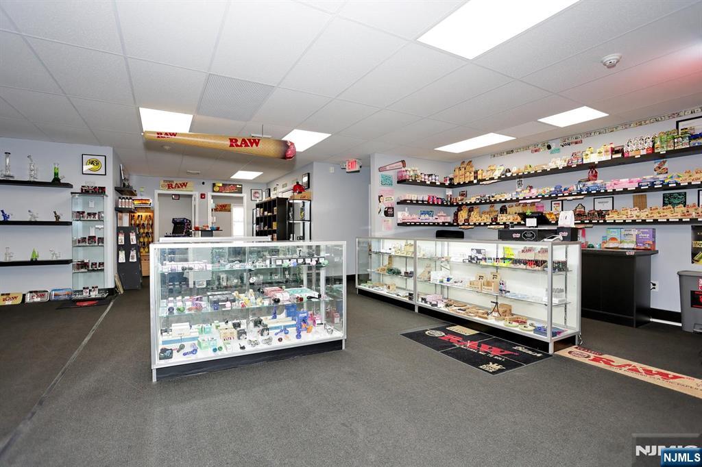24 Lakeside Avenue - Photo 4