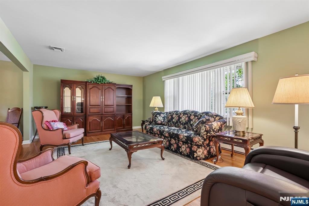 270 Midwood Road — photo 2