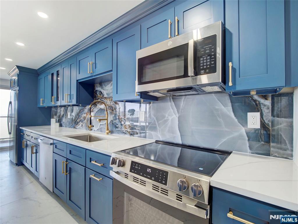 377-s-harrison-st-17f-east-orange-nj-07018/hzid_ec693e45