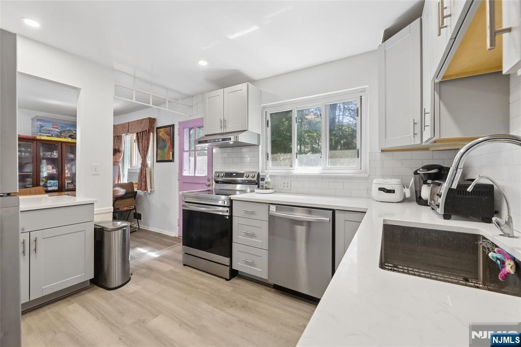 9 Smith Street — photo 10