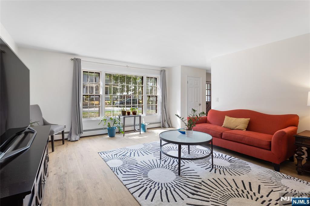 611 Cliff - Photo 2