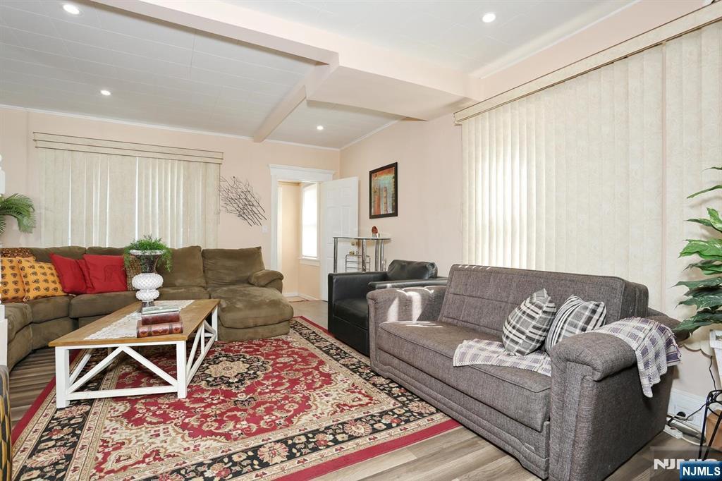 150 Pleasant - Photo 5