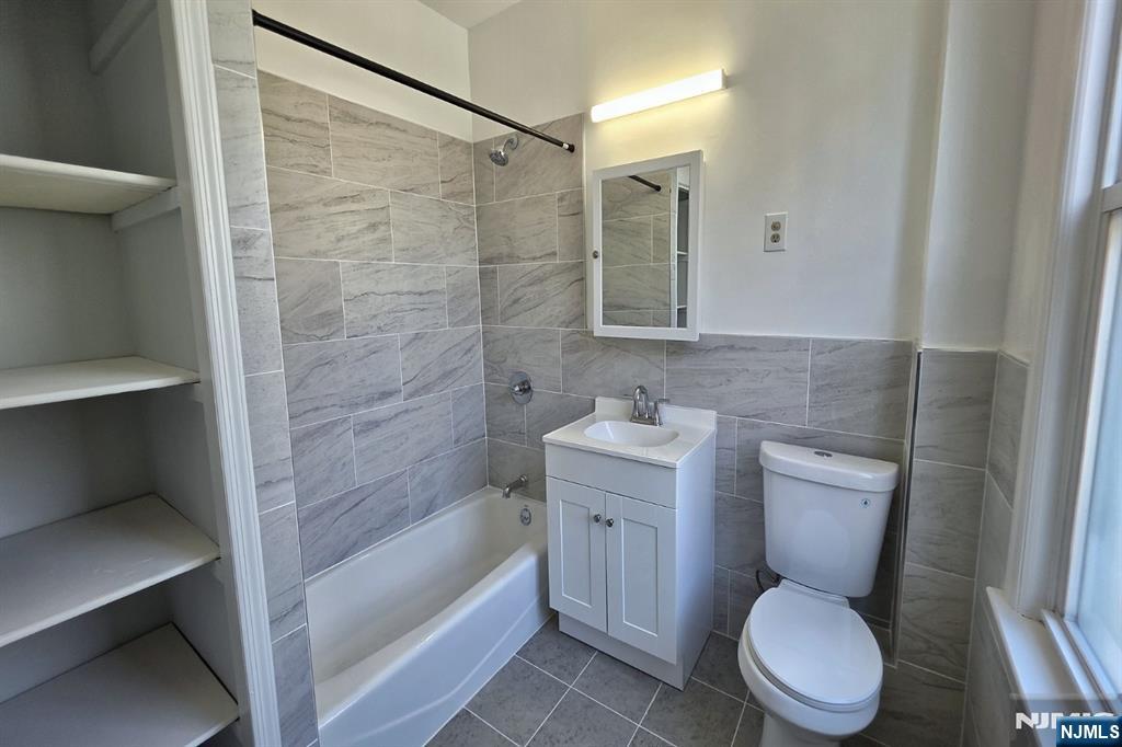 535 28th Street - Photo 5