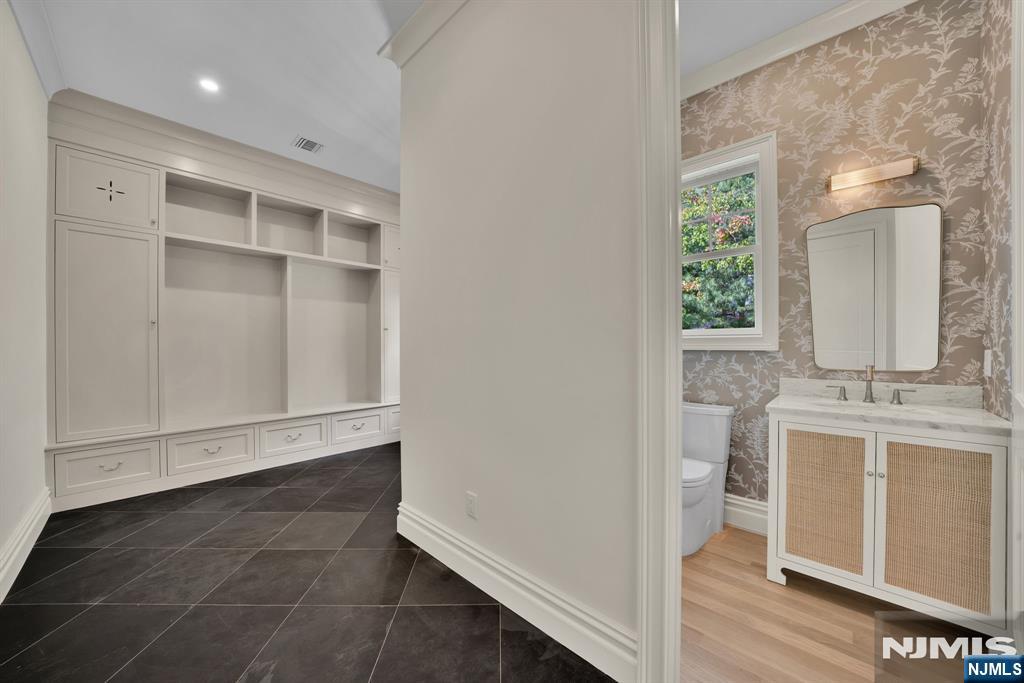331 Martom Road — photo 16
