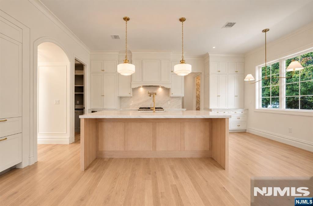 331 Martom Road — photo 9