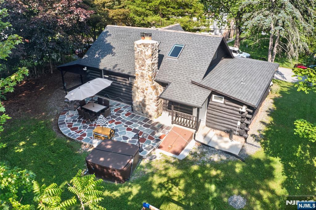 53 Lakeview Drive - Photo 4