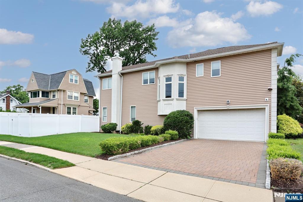 39 Burton Avenue - Photo 4