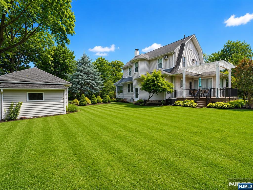 431 Maitland Avenue - Photo 2