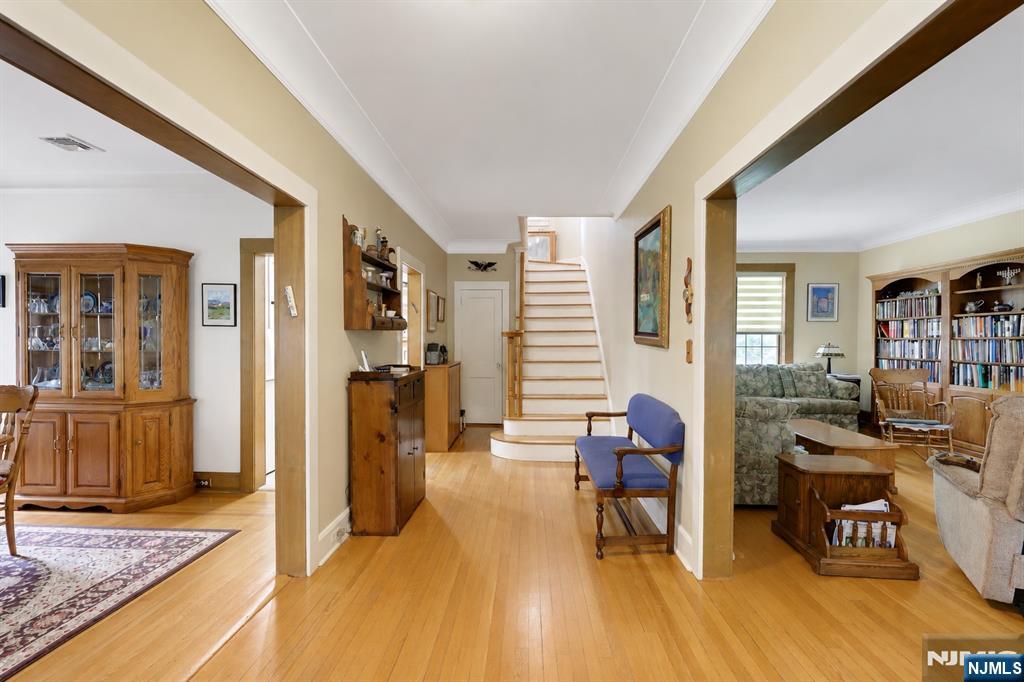 431 Maitland Avenue - Photo 4