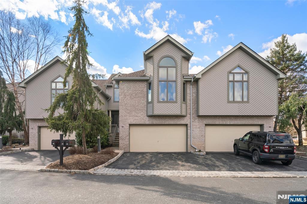 403 Dogwood Court - Photo 1