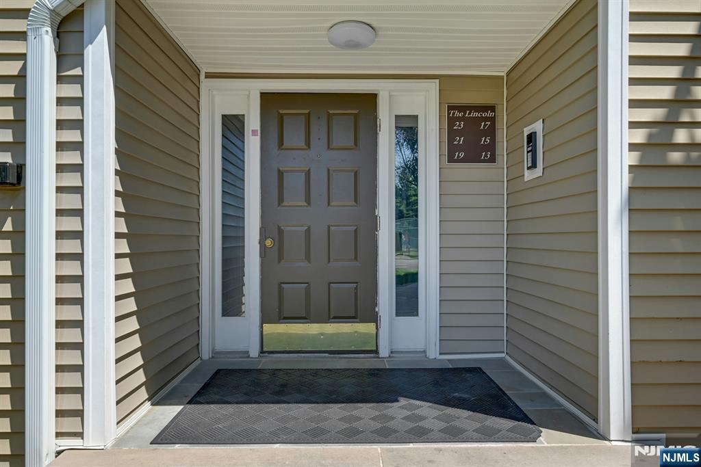 2nd image of 15 Presidential Dr #15, Englewood, NJ 07631 | MLS# 26025058