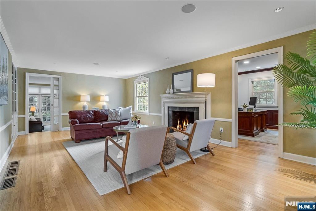 14 Kenneth Road - Photo 5