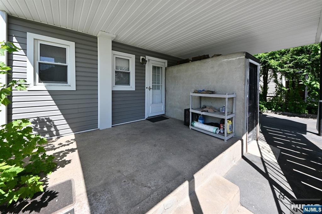 15-11 Parmelee Ave, Fair Lawn, NJ 07410