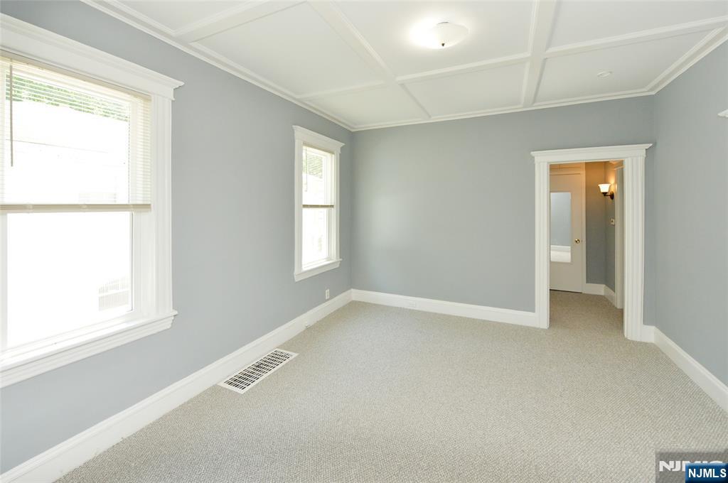 99 E Hunter Avenue - Photo 3