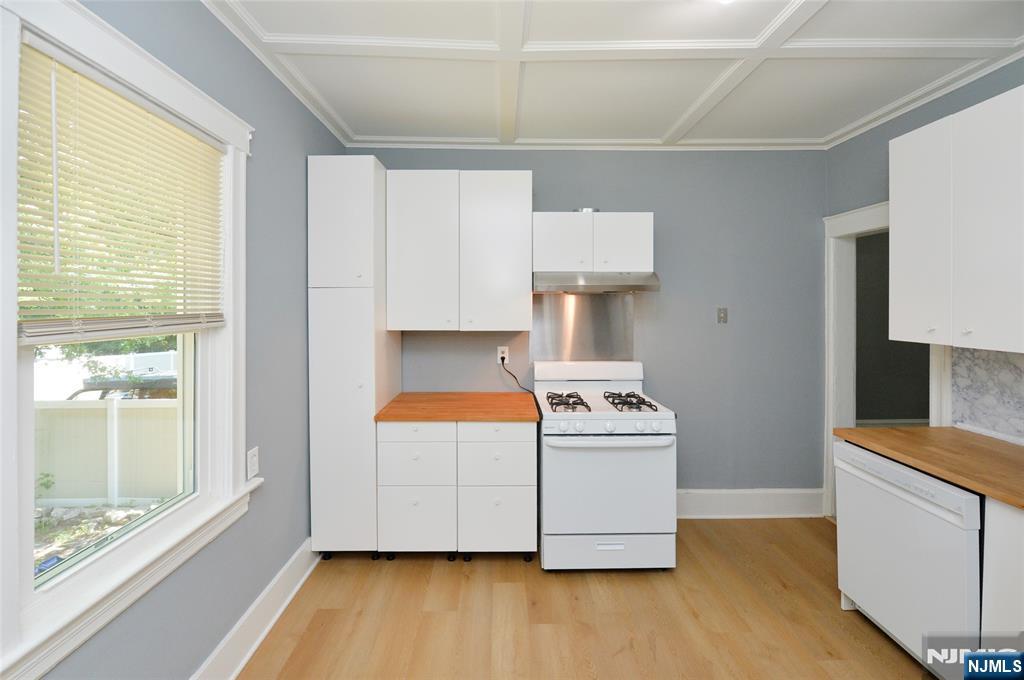 99 E Hunter Avenue - Photo 5