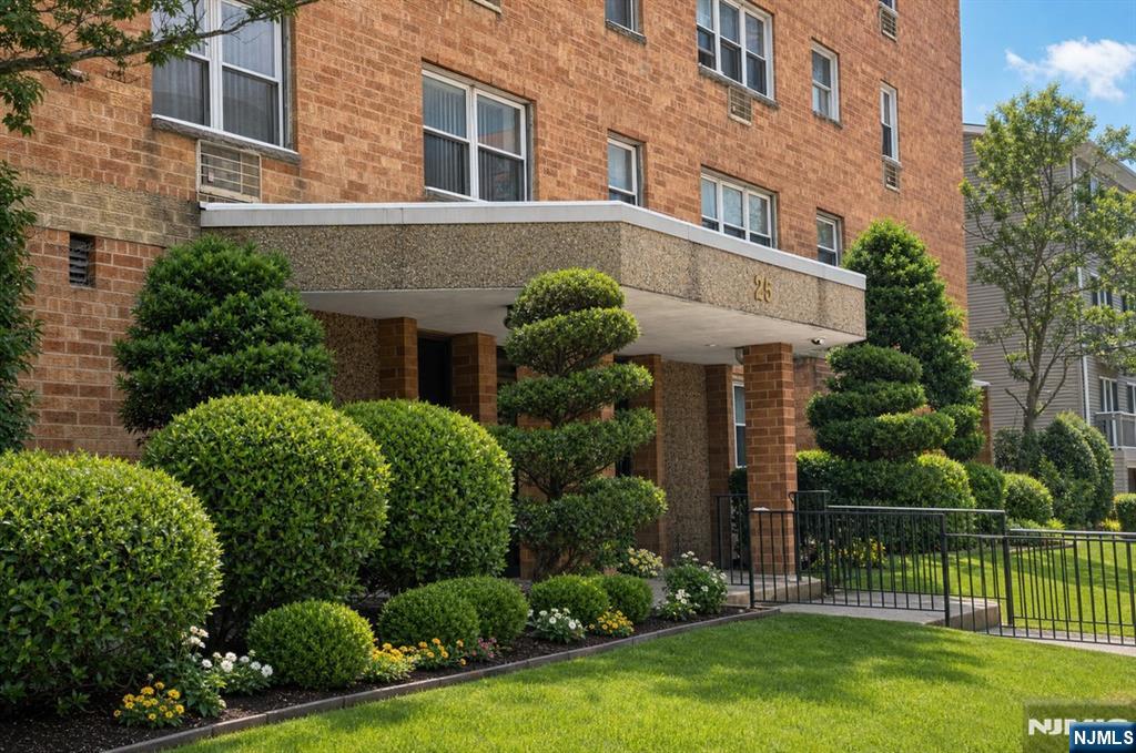 25 Jefferson Street 3D - Photo 1