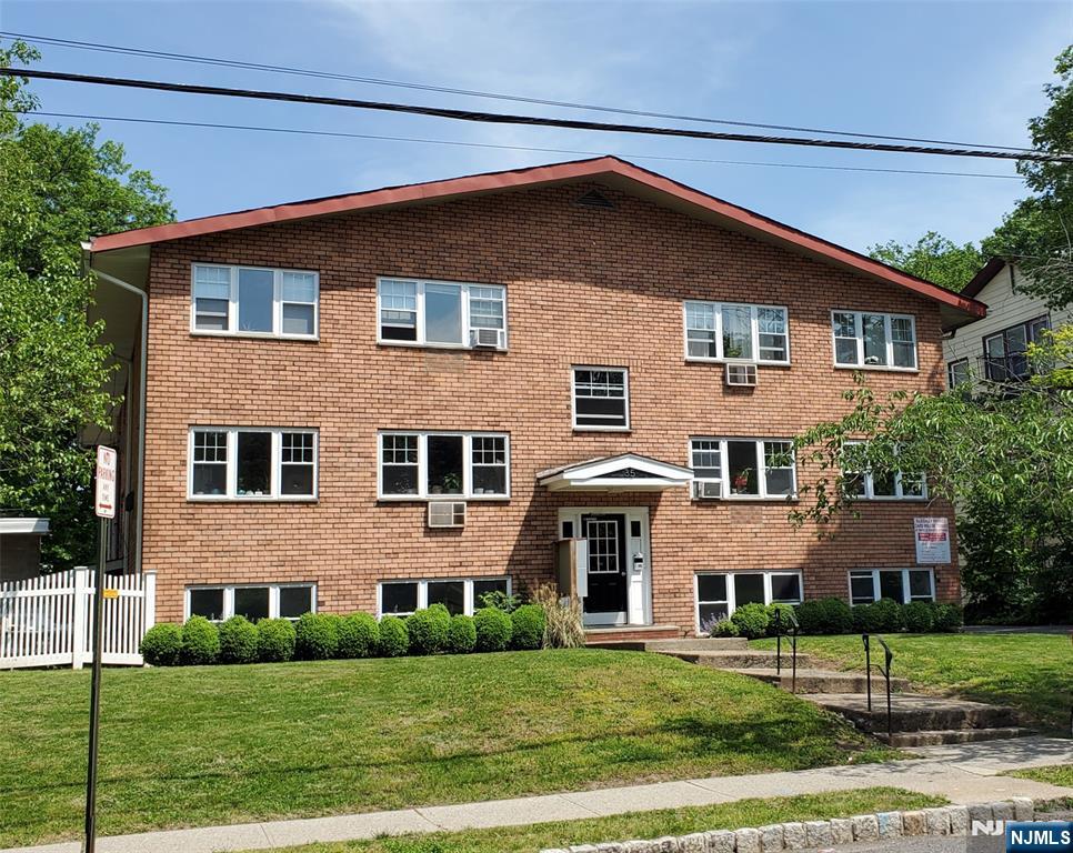 35 S Willow Street A1 - Photo 1