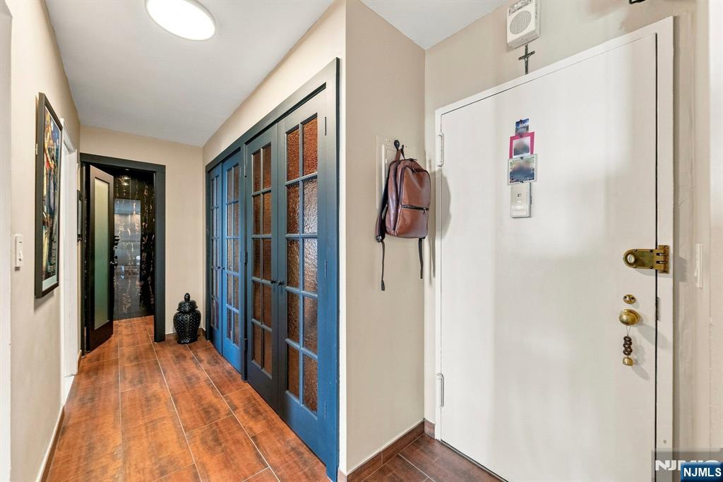 7855 Boulevard East 20F - Photo 2