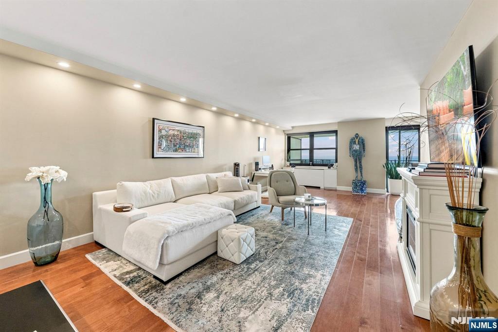 7855 Boulevard East 20F - Photo 4