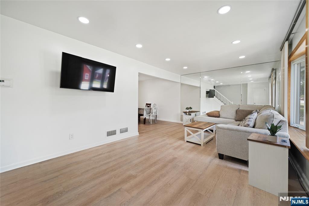 101 John Street - Photo 4