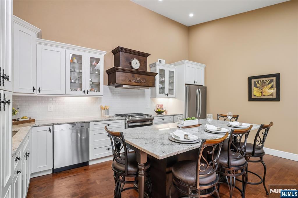 1002 Boxwood Court - Photo 3