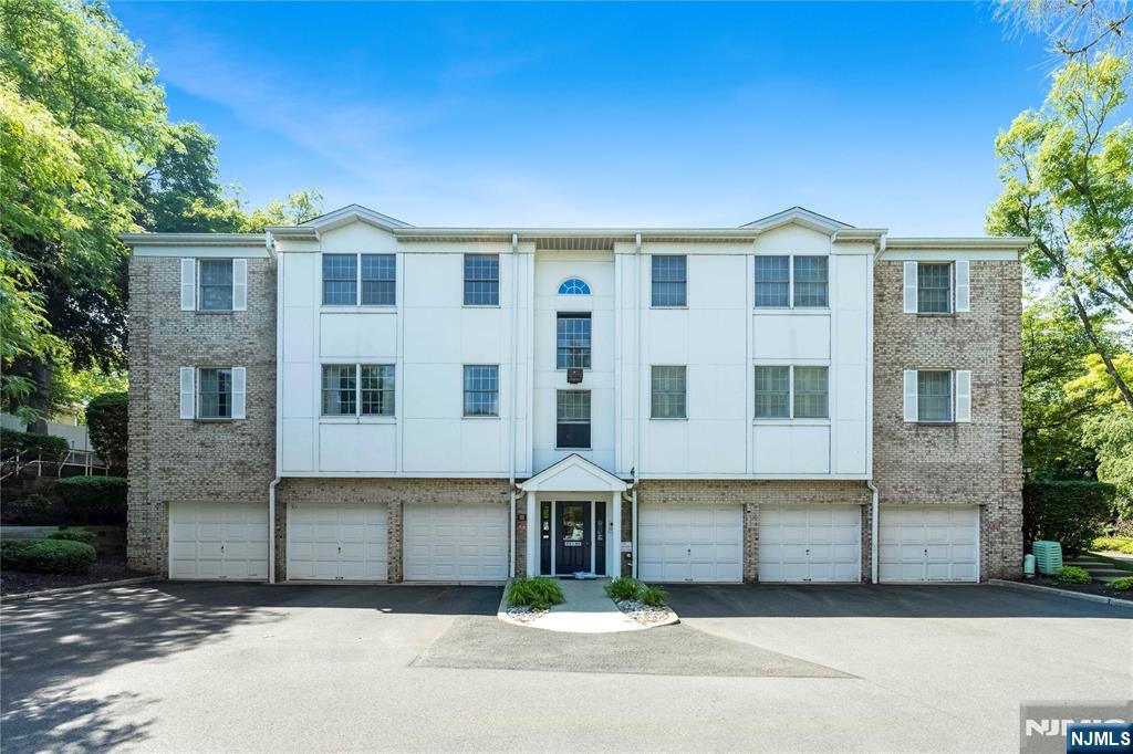 45 Colonial Village Drive 45 - Photo 2