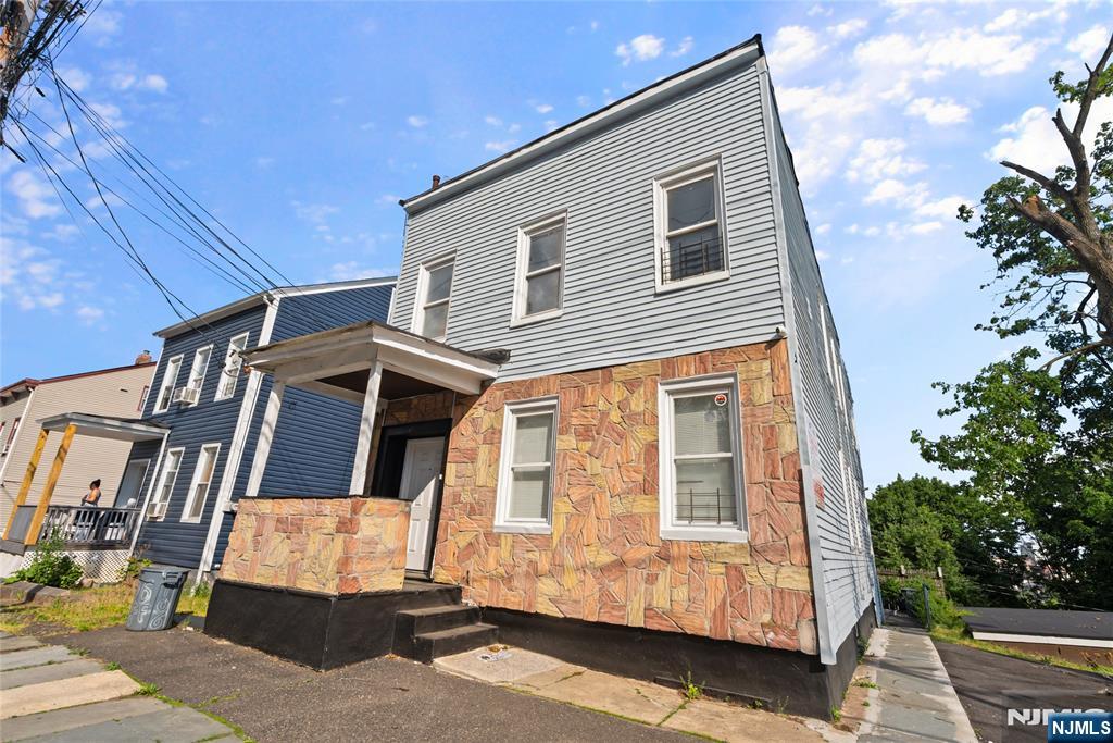 8-10 N 3rd Street - Photo 2