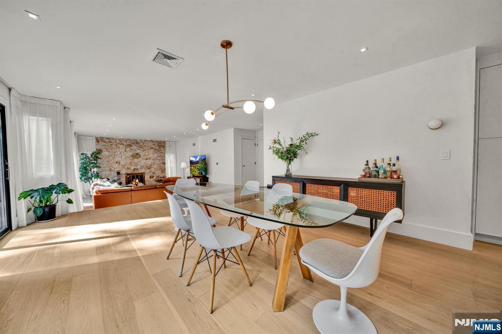 160 Beacon Street — photo 15
