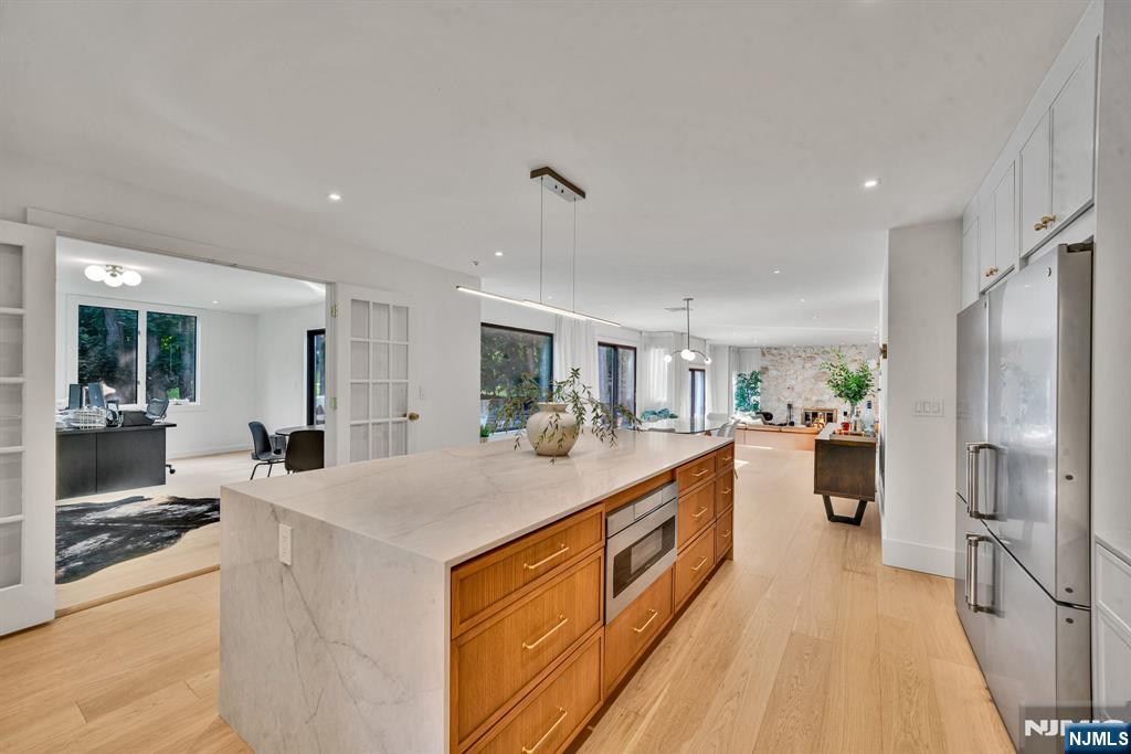 160 Beacon Street — photo 16