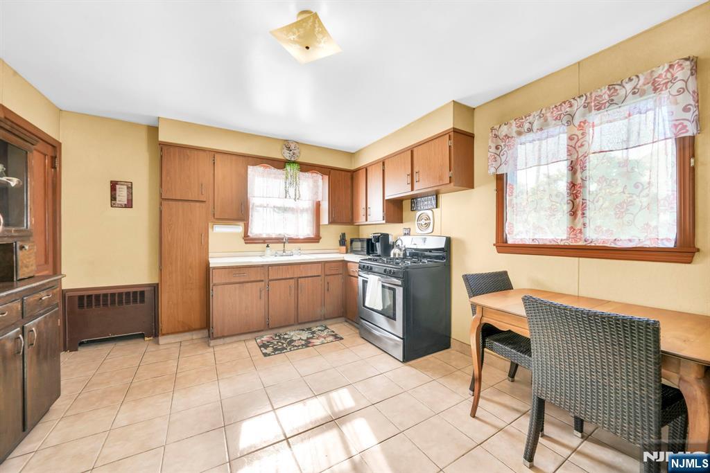 95 E 7th Street - Photo 5