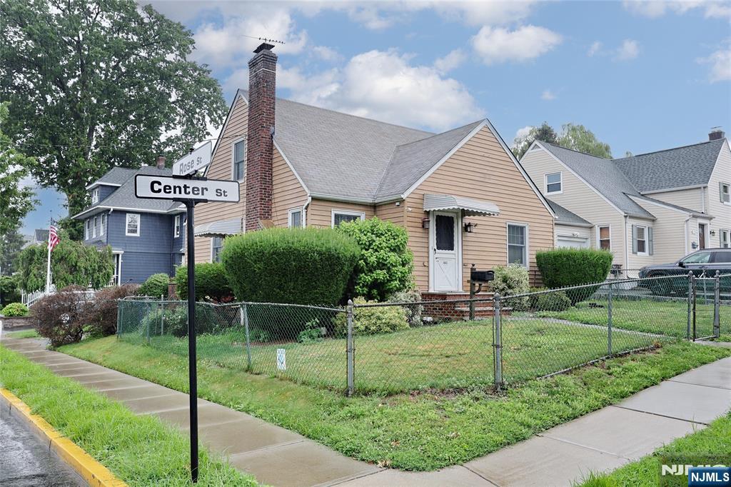 443 Center Street - Photo 3