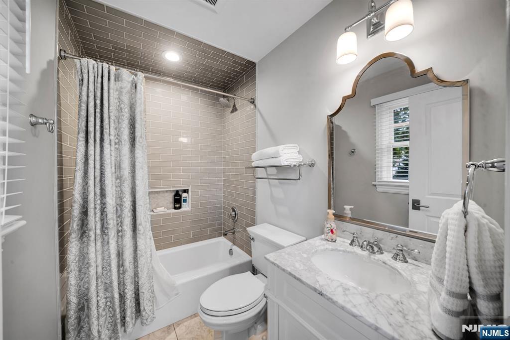 687 East Drive — photo 20