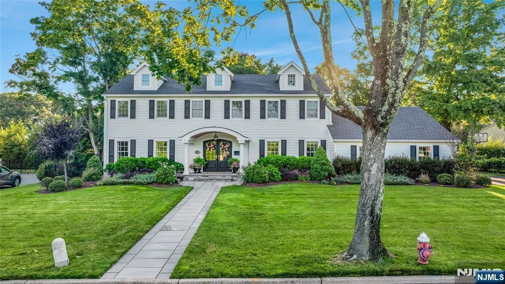 687 East Drive - Photo 4