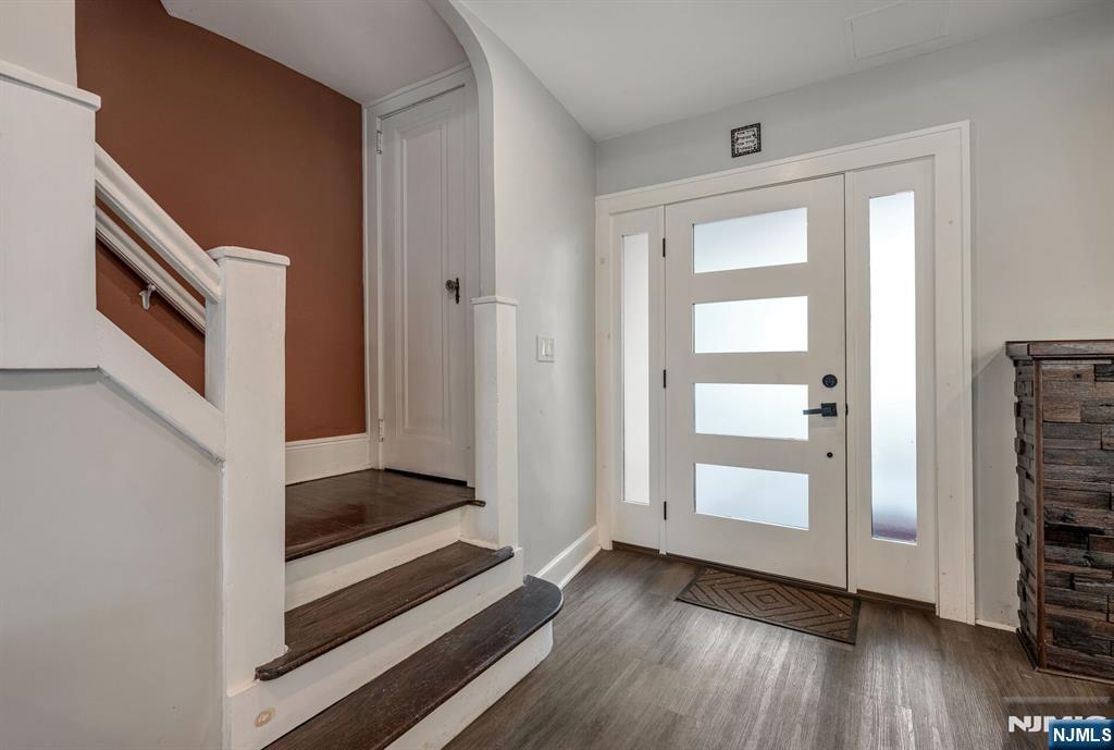 1275 Princeton Road - Photo 2