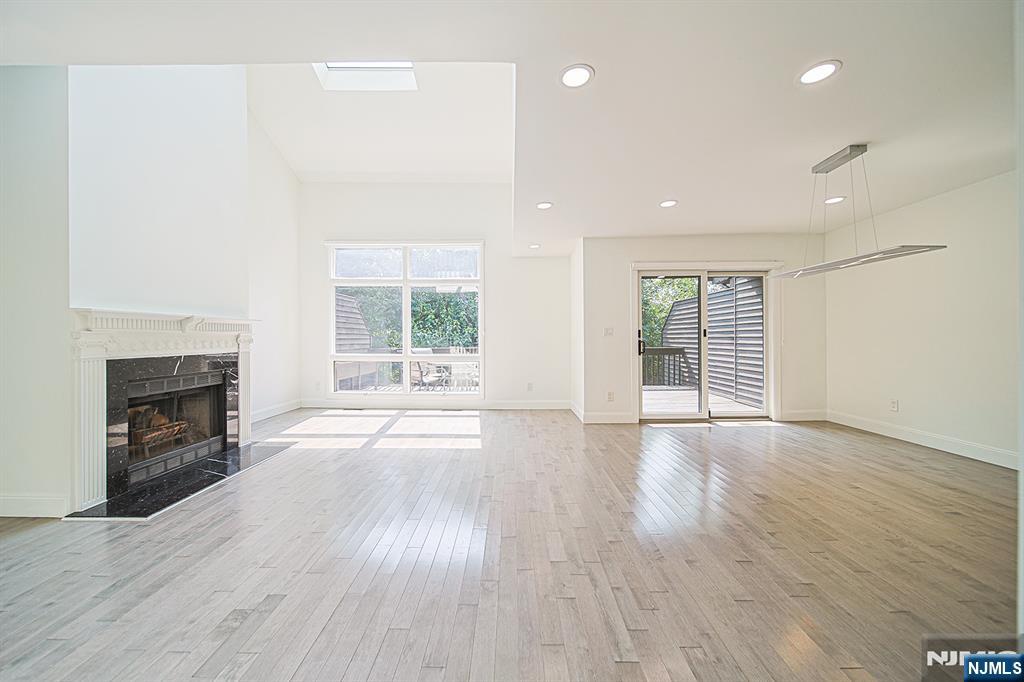 356 French Court - Photo 2