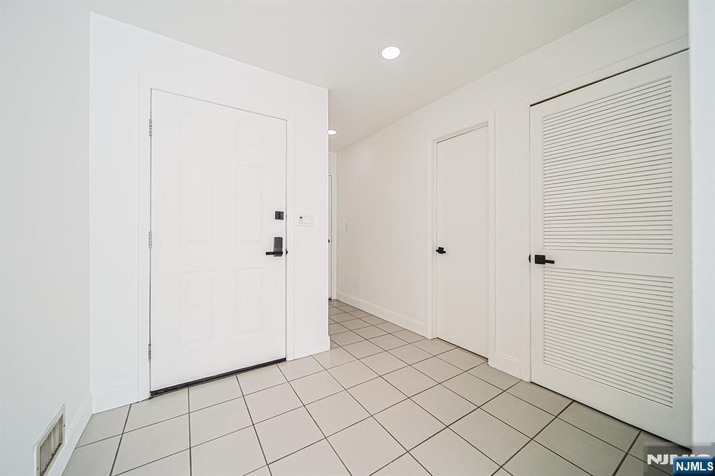 356 French Court - Photo 5