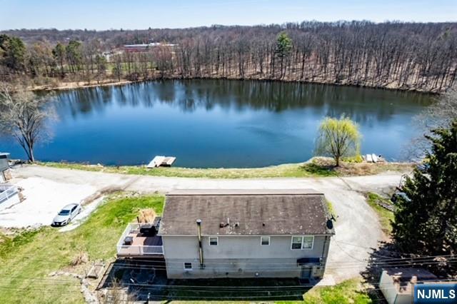 Homes for sale in West Milford, NJ | 106 Starlight Rd, West Milford, NJ 07480 | MLS# 26025147