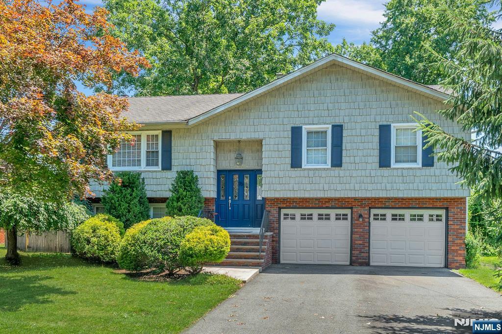 3rd image of 15 Sunset Pl, Emerson, NJ 07630 | MLS# 26025157