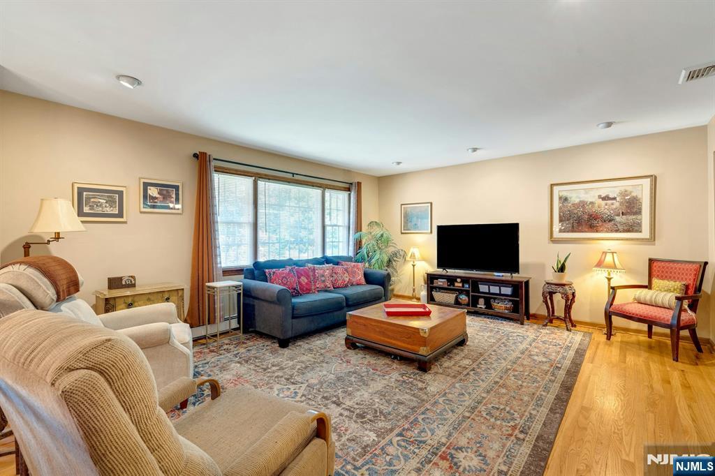 5th image of 15 Sunset Pl, Emerson, NJ 07630 | MLS# 26025157