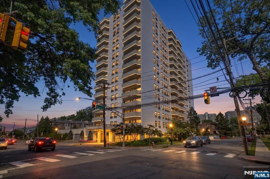1600 Center Ave #1 A, Fort Lee, NJ 07024