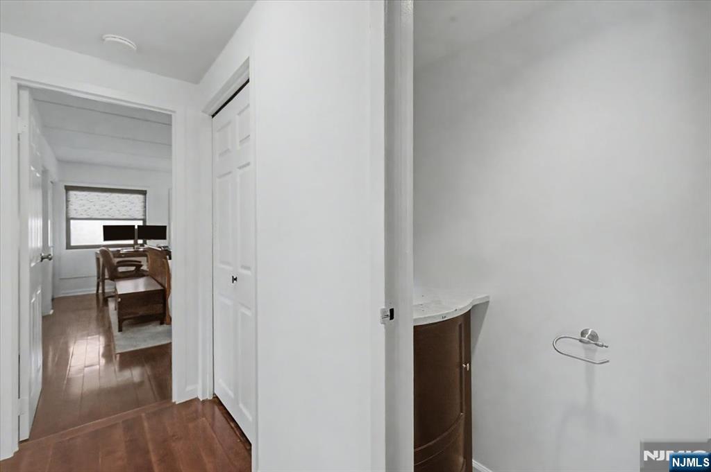 1600 Center Avenue #1 A