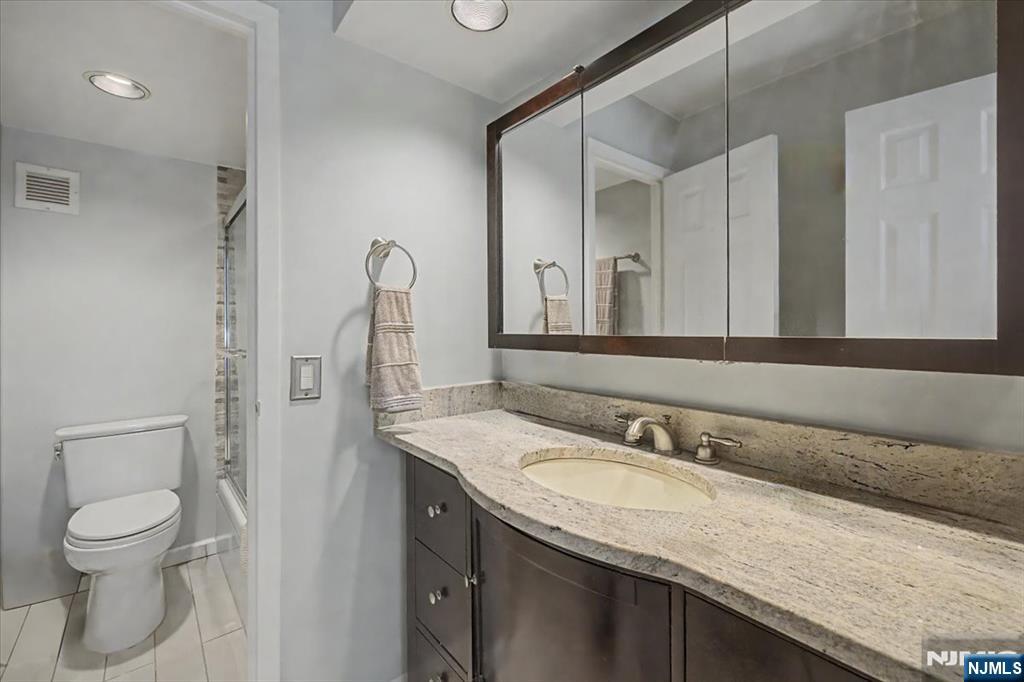 1600 Center Avenue #1 A