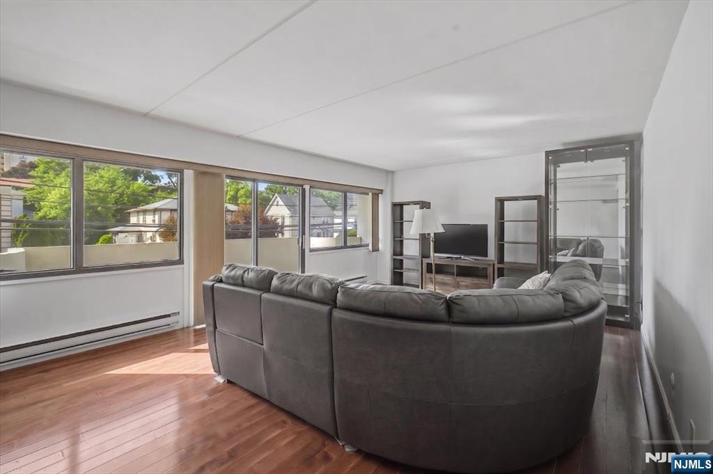 1600 Center Avenue #1 A