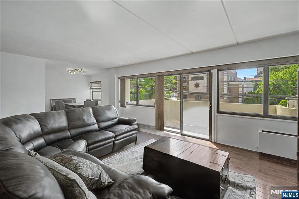 1600 Center Avenue #1 A
