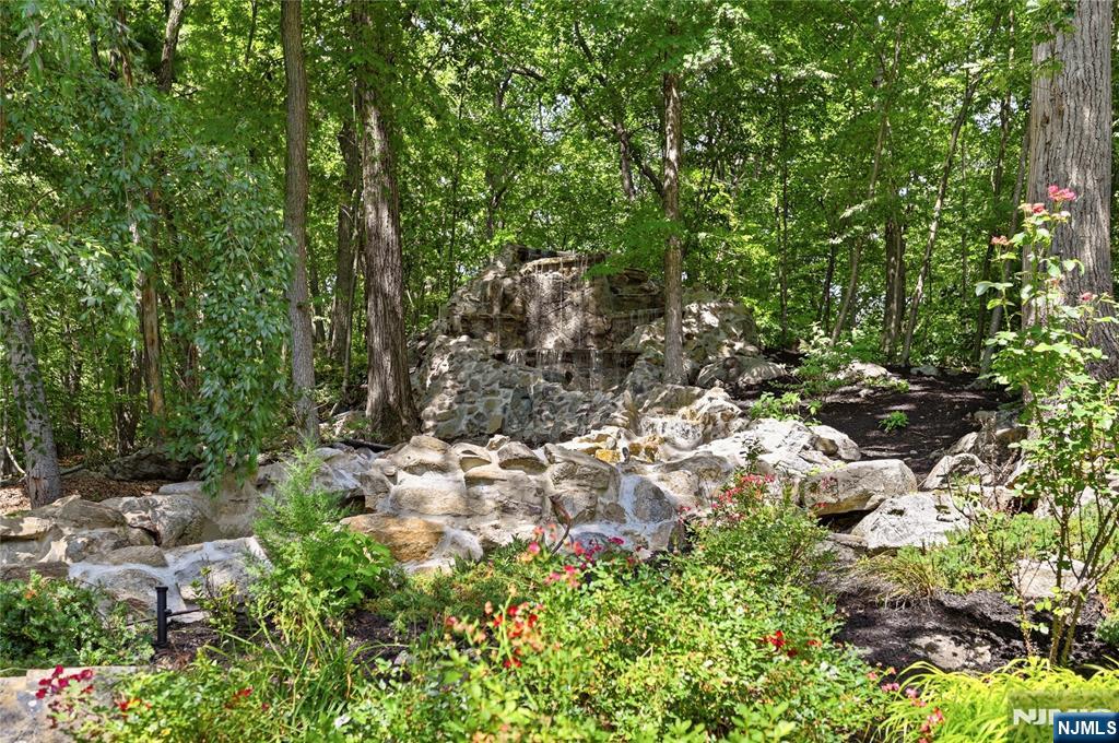 111 Kitchell Lake Drive — photo 36